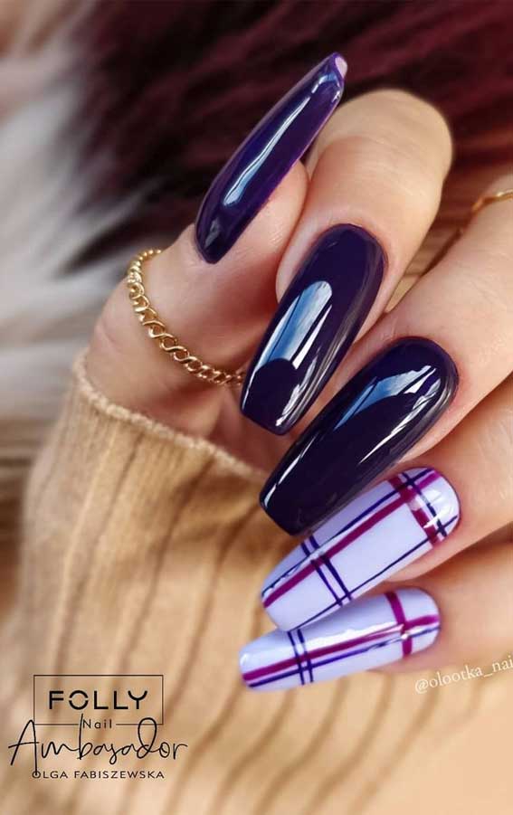 The 42 Nail Trends to Wear for Winter 2021 : Purple and Tartan Nails