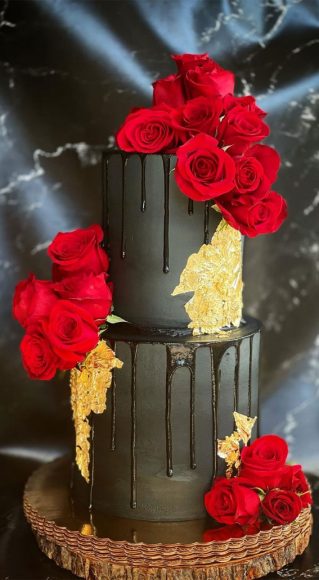 20 Black Cakes That Tastes as Good as it Looks : Black buttercream with ...