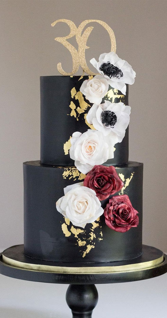 Premium Photo | 30th birthday celebration with delicious cakes