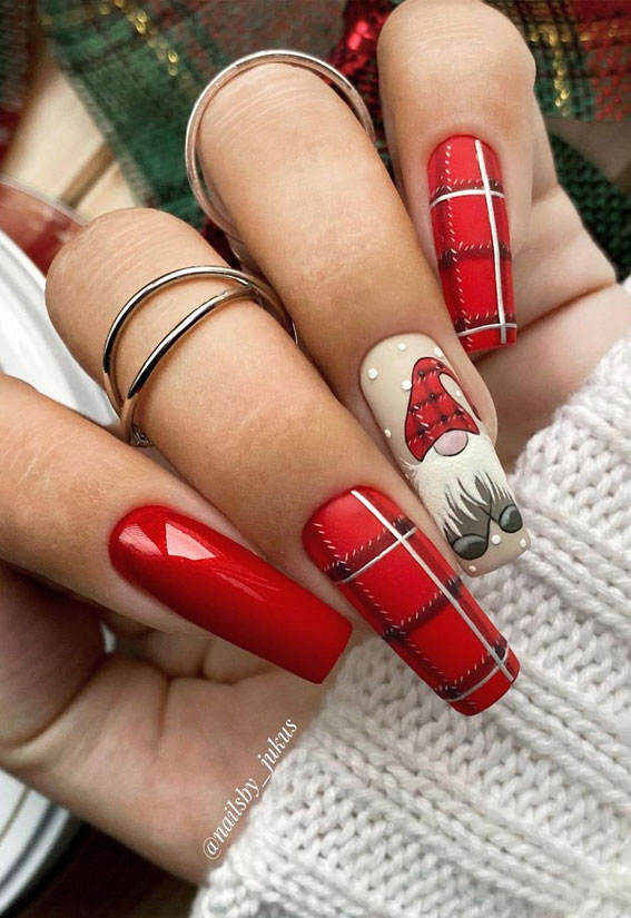 40 Festive Christmas and Holiday Nails 2021 : Red Tartan and Santa Nails