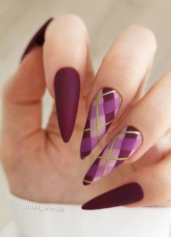 30 Cute Ways To Wear Fall Plaid Nail Designs : Purple Plaid Nails