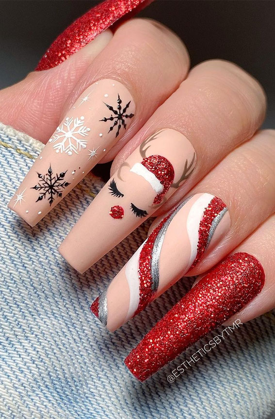 The 39 Prettiest Christmas And Holiday Nails Nude And Red Christmas Coffin Nails 