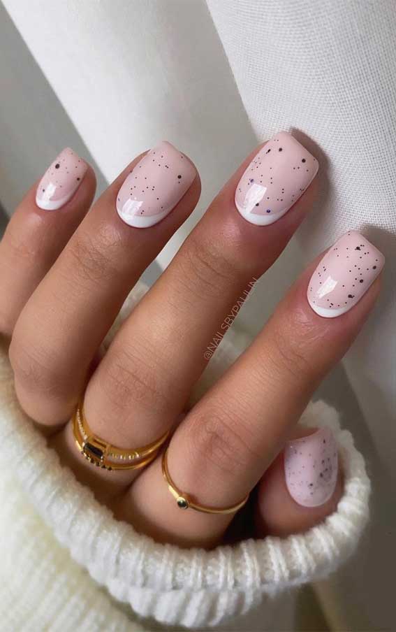 25 Nail Trends 2022 That will Make You Want to Wear : Speckle Egg Twist Nails