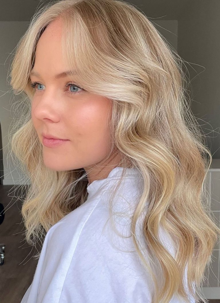 43-curtain-bangs-that-re-so-trendy-in-2022-blonde-balayage-wispy