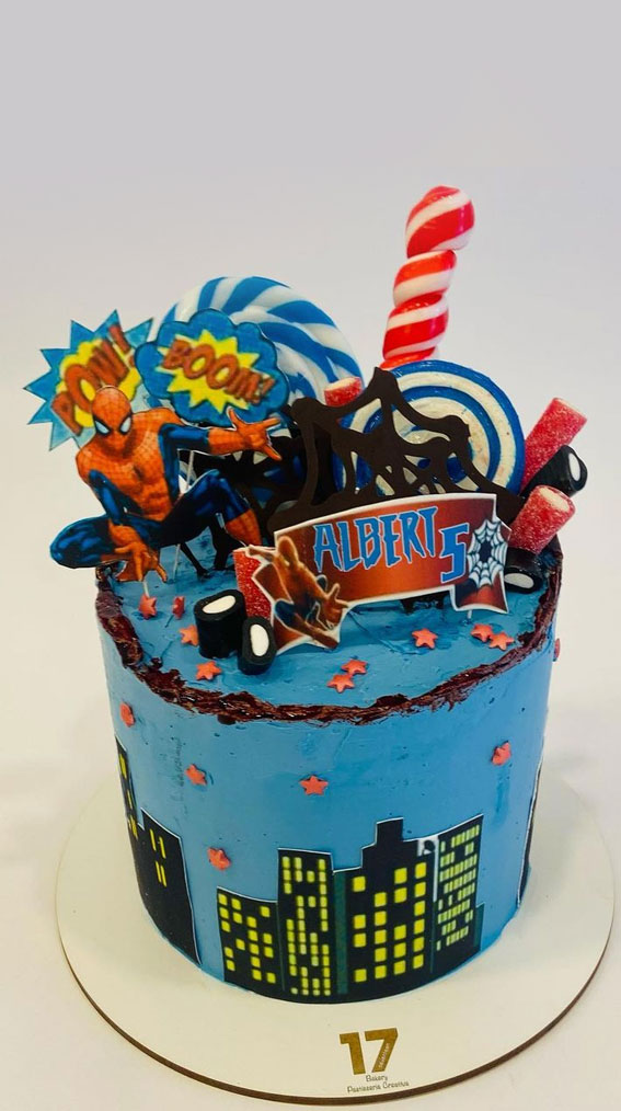 20+Spiderman Birthday Cake Ideas : Spiderman Cake with Chocolate Trim