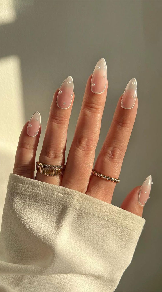 35 Almond Nails For A Cute Spring Update : White Outline Nails with Pearls