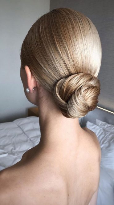 50 Best Updo Hairstyles For Trendy Looks In 2022 Sleek Low Bun 0889