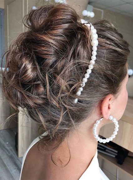 50 Best Updo Hairstyles For Trendy Looks In 2022 Loose Curls Pearl Head Band 5841