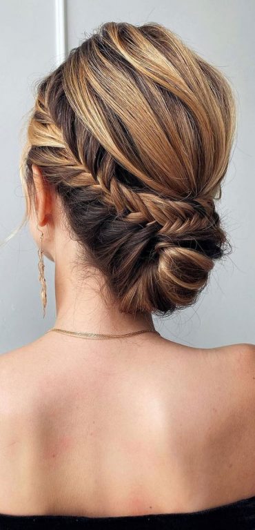 50 Best Updo Hairstyles For Trendy Looks In 2022 Side Braided With Chignon 3384