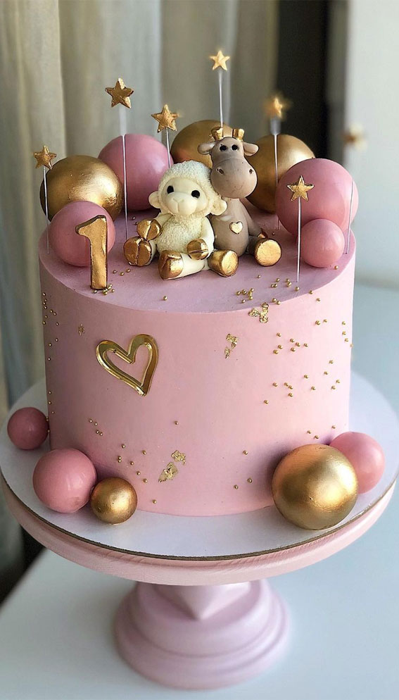 Elle Fanning celebrates turning 22 by sharing the elaborate birthday cakes  she received on Instagram | Daily Mail Online