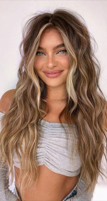 40 Cute Money Piece Hair Highlights Blonde Face Lights Beach Hairstyle 8526