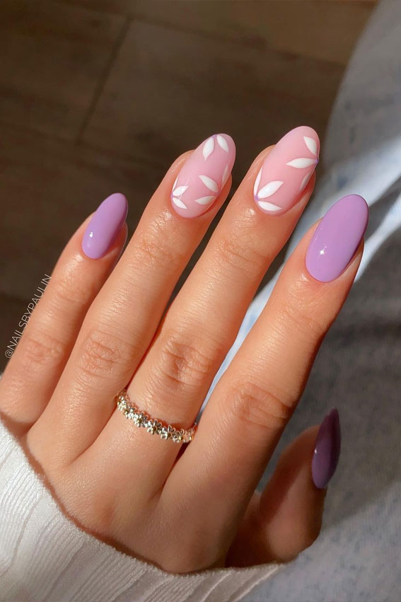 30 Best Spring Nail Ideas For 2022 : Soft Purple & Flower Sheer Nails