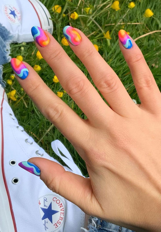 42 Cute Summer Nails For 2022 For Every Style : Bright Colour Swirl Nails