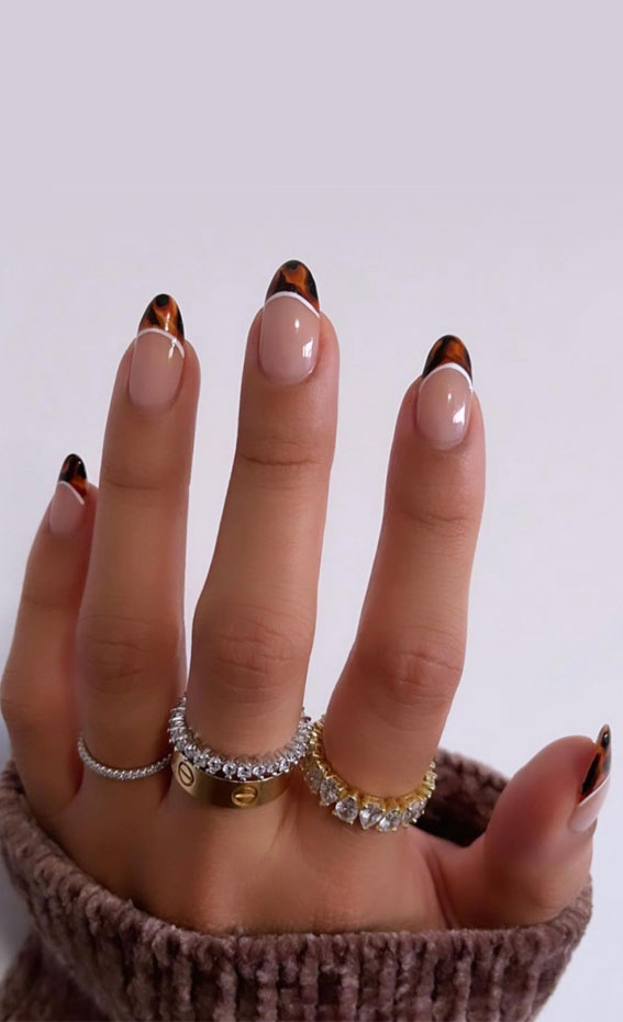 30 Trendy Tortoiseshell Nails : White Line Tortoiseshell French Tip Nails