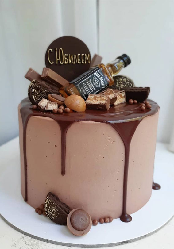 50 Best Birthday Cake Ideas in 2022 : Chocolate Cake with Chocolate Drips