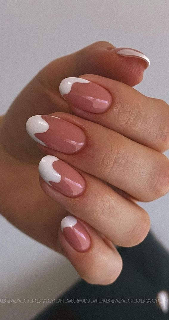 29 Pretty, Simple & Modern French Tip Nails : White Abstract French Tips