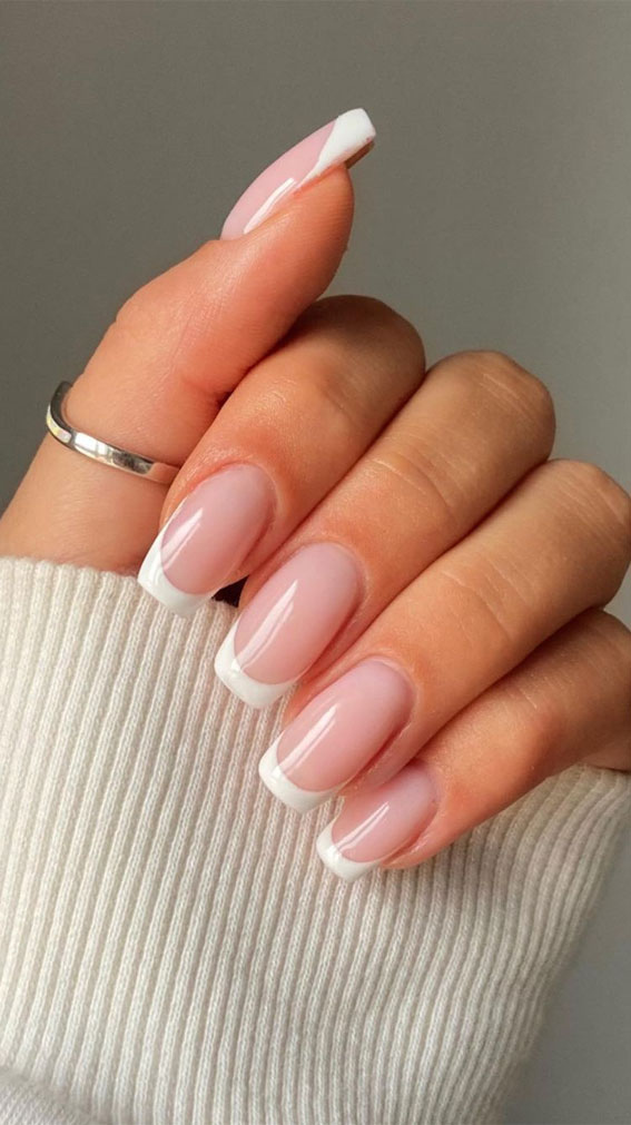 27 Barely There Nail Designs For Any Skin Tone : Sheer Nude Pink Oval Nails