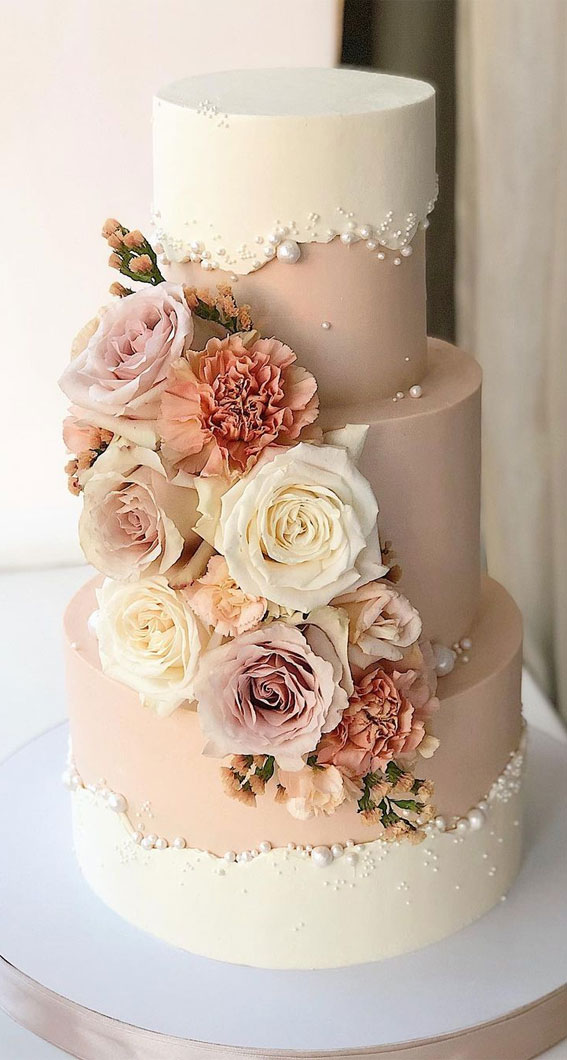 50 Timeless Pearl Wedding Cakes : Pearls & Cascading Flower