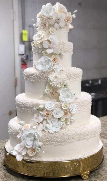 50 Timeless Pearl Wedding Cakes Roses And Pearls