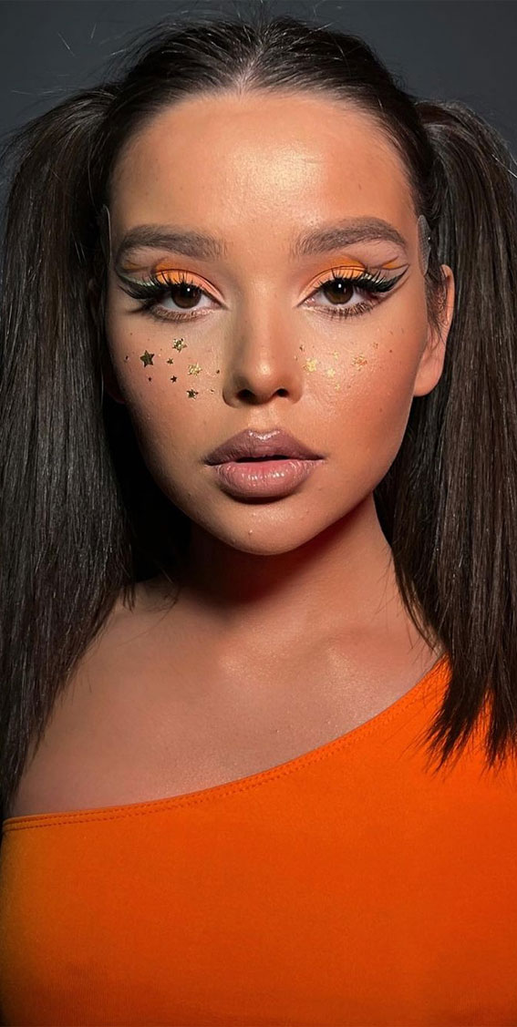 42 Summer Makeup Trends & Ideas To Look Out : Orange & Graphic Liner