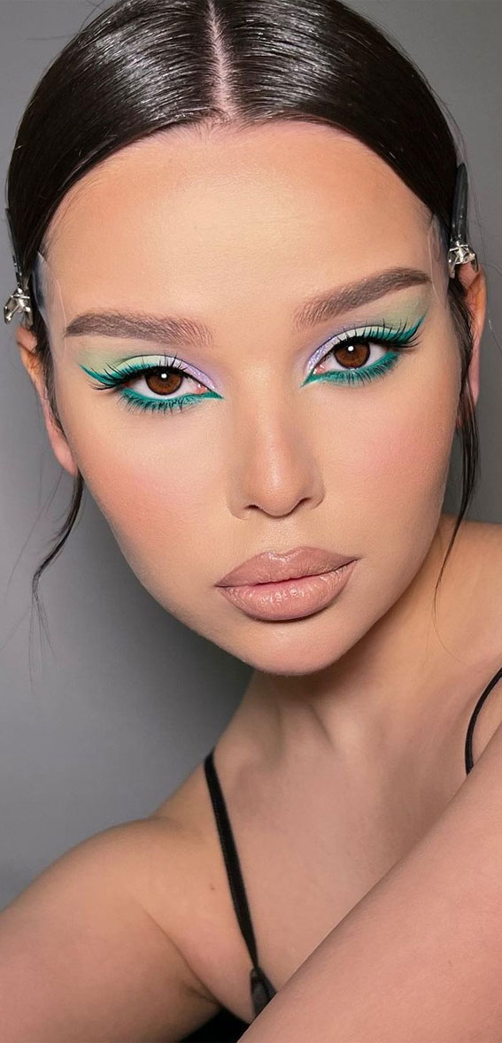 42 Summer Makeup Trends & Ideas To Look Out : Lavender, Mint & Teal Eyeshadow