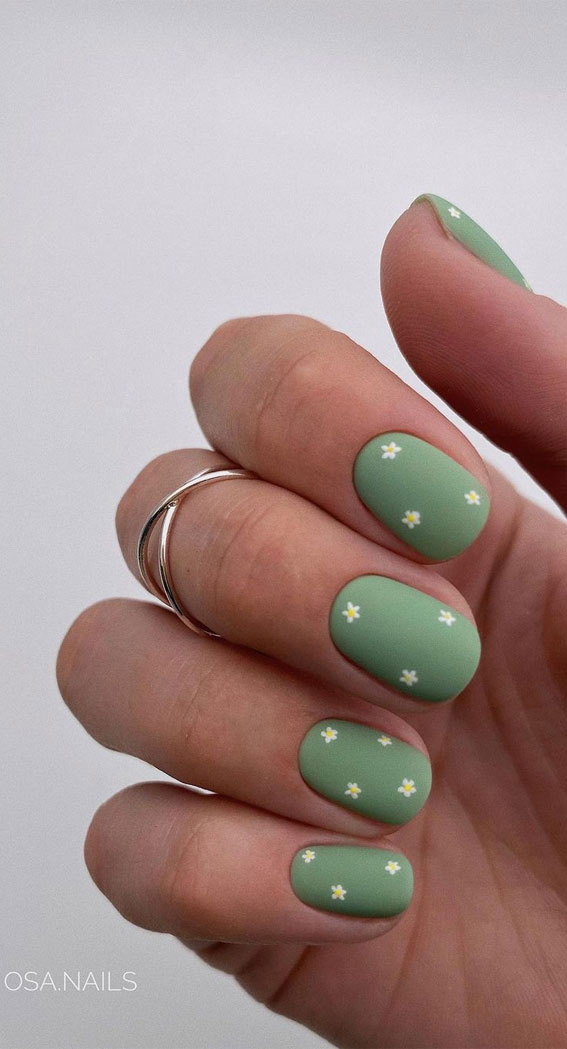 Trendy Fall Nail Designs You Should Try