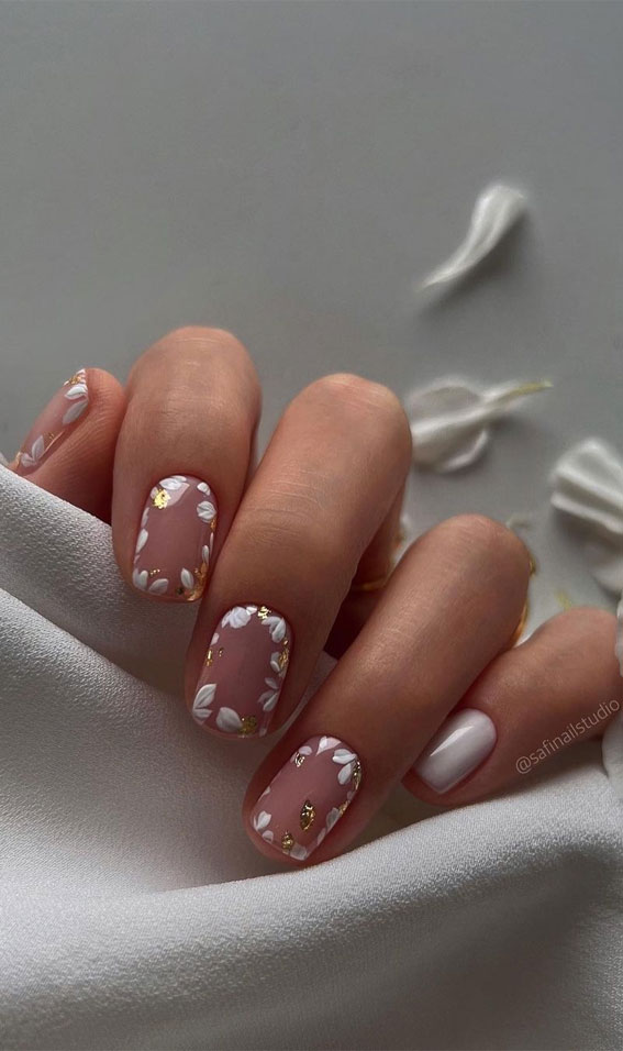 40 Trendy Flower Nail Designs That You Should Try : White Flower Outline Sheer Nails