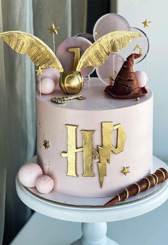 33 Best Harry Potter Cakes in 2022 : Pink Harry Potter Cake