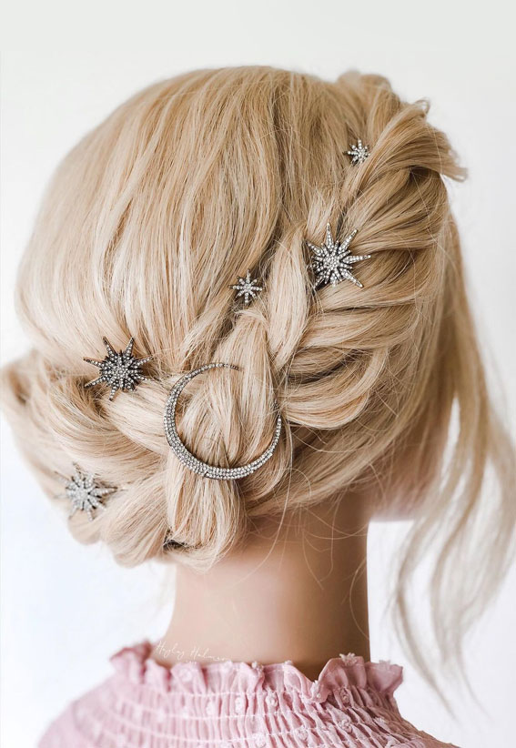 50 Stunning Updos For Any Occasion in 2022 : Halo Updo