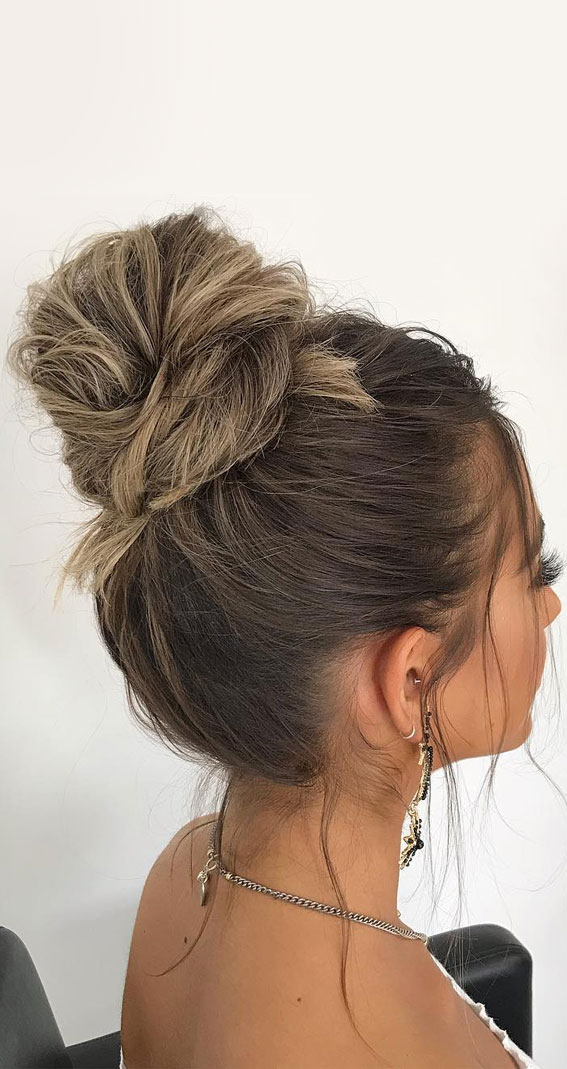 50 Stunning Updos For Any Occasion in 2022 : Top Knot Channeling Jennifer Lopez