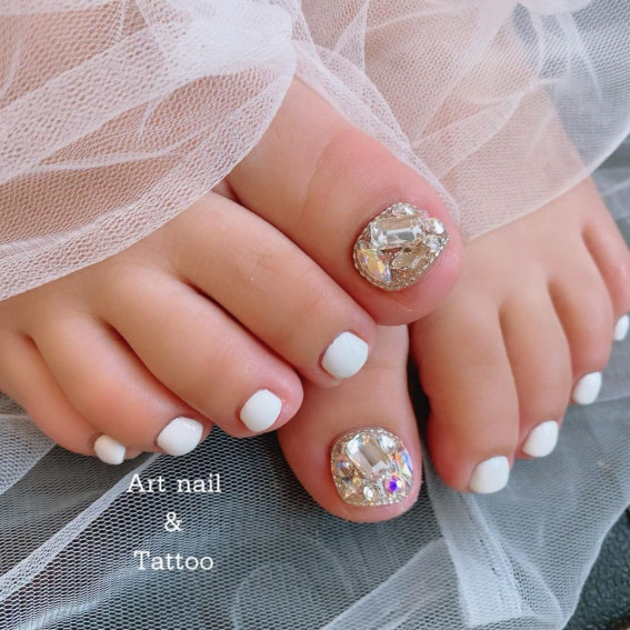 Press On Toe Nails for Women, Fake Toenail Glossy Solid Color Fashion False  Toenail Full Cover, Acrylic Foot Nails Design Toenail Tips - White