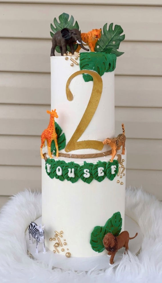 31 Two Wild Birthday Cake Ideas : White Two Tier Cake Topped with Tropical Leaves
