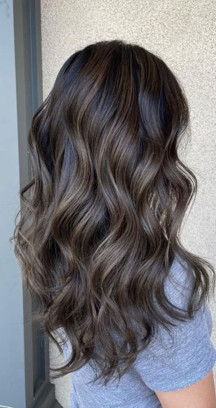 50 Autumn's 2022 Hair Colour Trends : Smokey ash brown