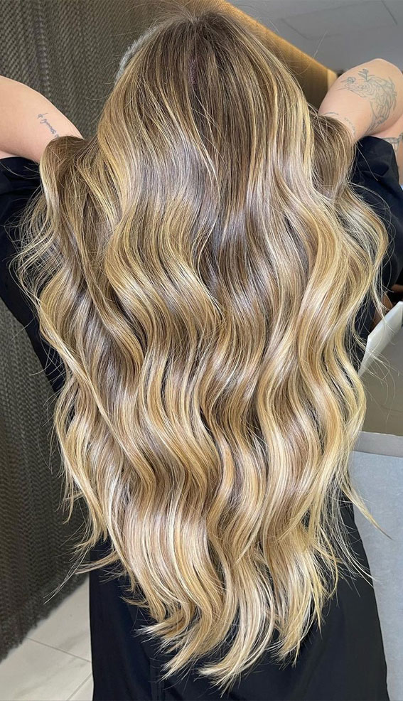 list of hair colors with pictures, hair color ideas for blondes, hair color ideas for brunettes, 2022 hair color trends female, hair color for women, natural hair color ideas, under hair color ideas, mushroom brown, brunette hair color