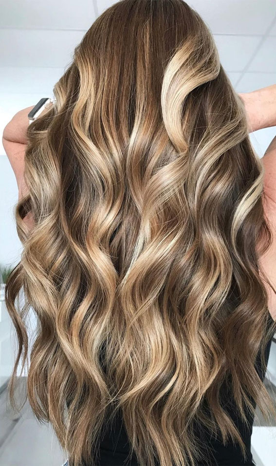 list of hair colors with pictures, hair color ideas for blondes, hair color ideas for brunettes, 2022 hair color trends female, hair color for women, natural hair color ideas, under hair color ideas, mushroom brown, brunette hair color