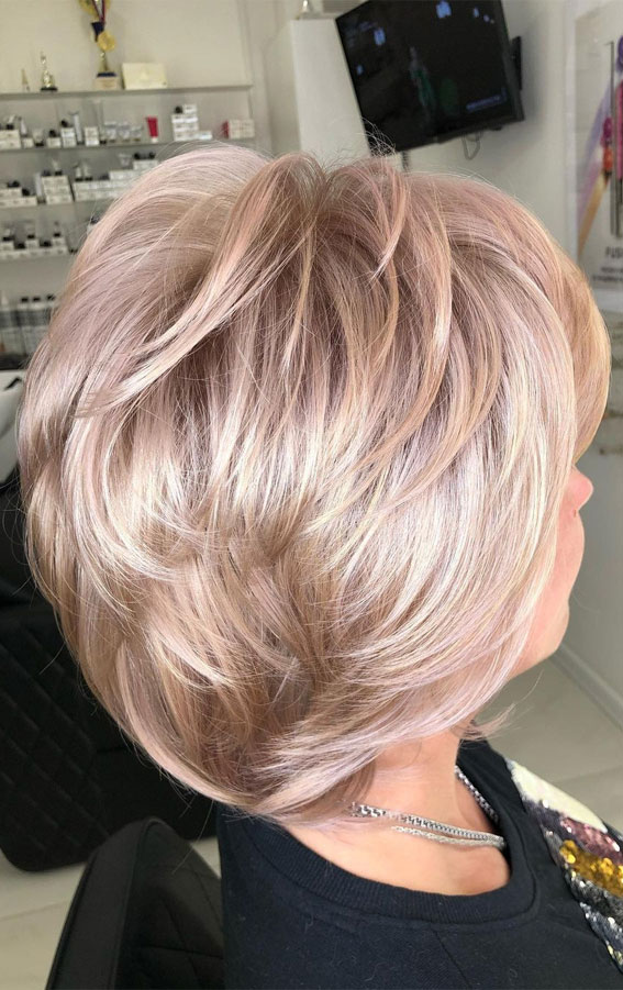 50 Different Haircuts for Women : Blonde Layered Short Haircut