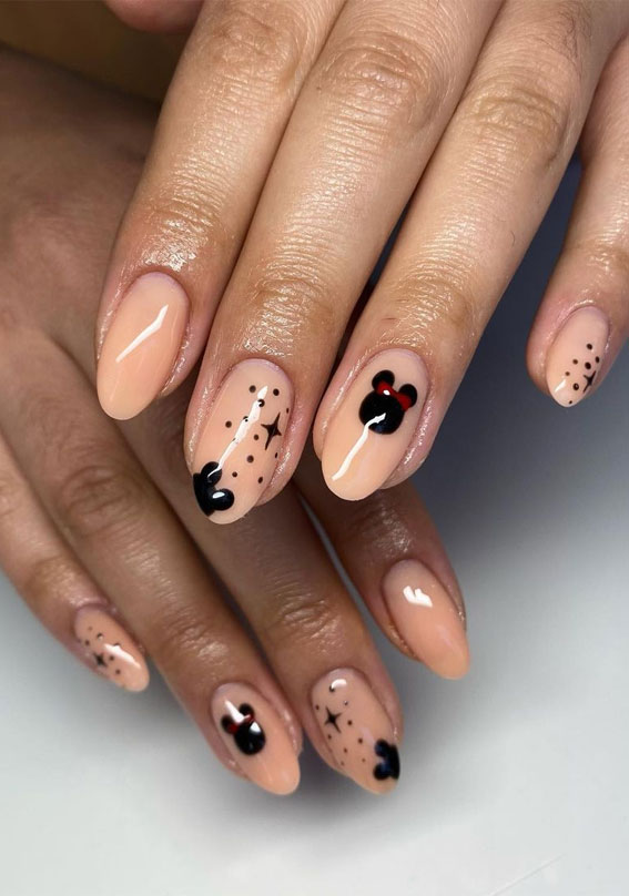 30 Minnie Mouse Nail Designs : Minnie Mouse Nude Nails