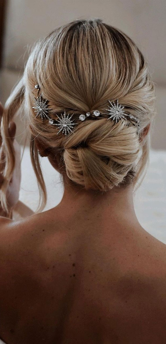 50 Amazing Ways To Style An Updo in 2022 : Updo + Starbursts