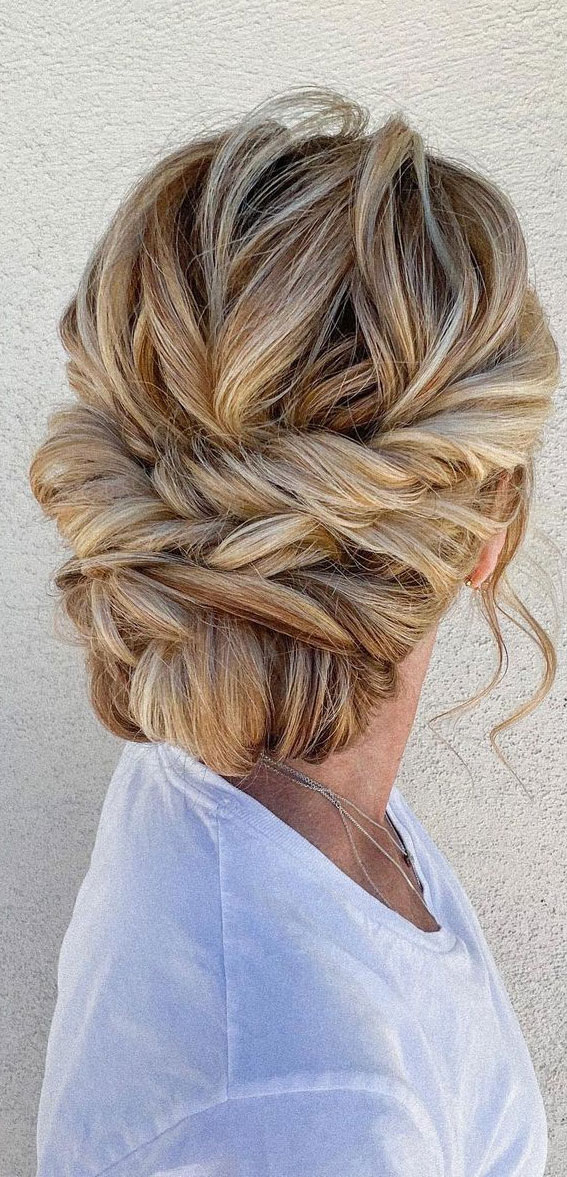 50 Amazing Ways To Style An Updo in 2022 : Voluptuous Updo