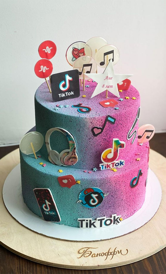Tiktok cake for the lovely Alma #tiktokcake #tiktok #birthdaycake #cake  #cakedecorating #cakesofinstagram #birthday #dripcake #cakes… | Instagram
