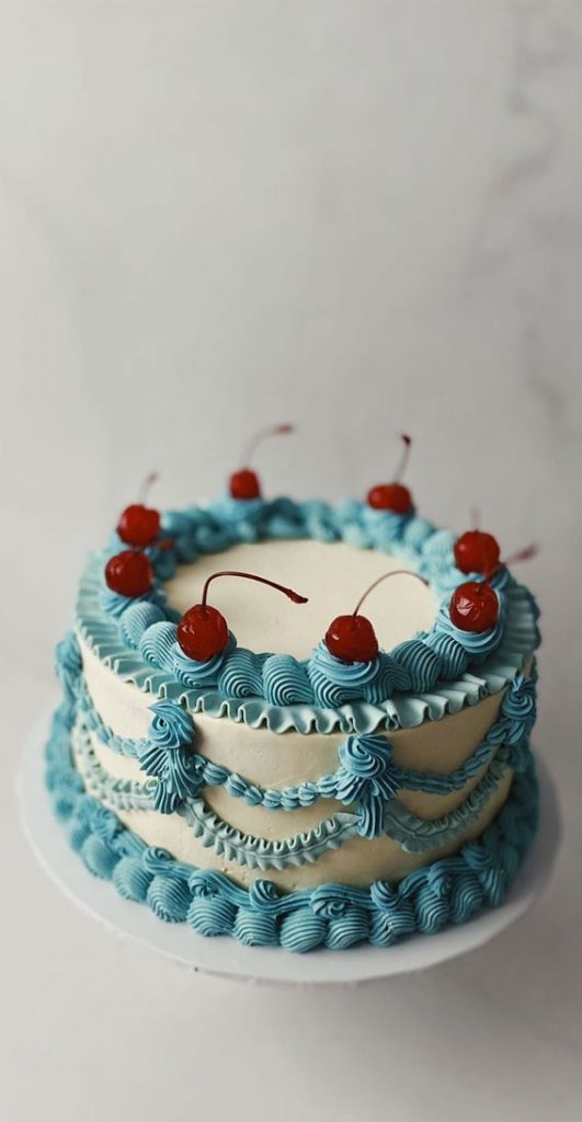 50 Vintage Inspired Lambeth Cakes Thatre So Trendy Blue Lambeth White Cake 8766