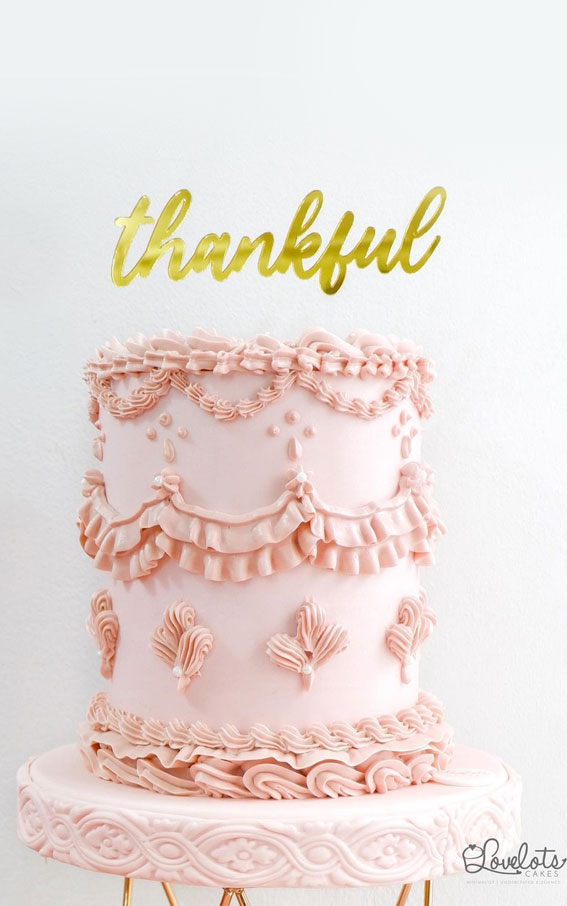 50 Vintage Inspired Lambeth Cakes That’re So Trendy : Intricate Buttercream Piping