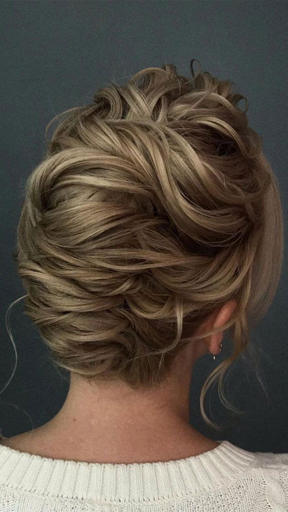 59 Gorgeous Wedding Hairstyles in 2022 : Classy Messy Chignon