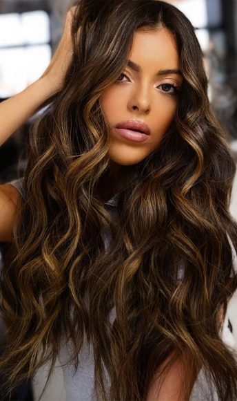 50 Fabulous Fall Hair Color Ideas For Autumn 2022 Salted Caramel Cold Brew 