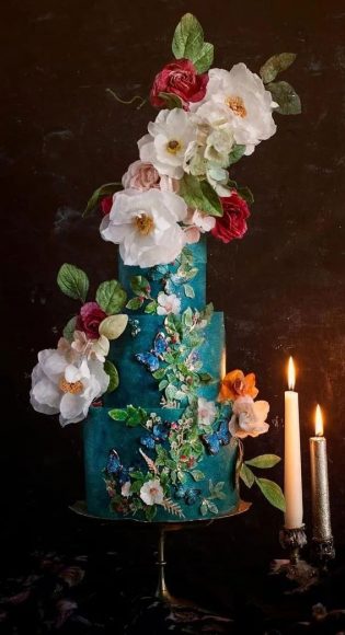 40+ stylish Dark & Moody Wedding Cakes : Green Cake with Cascading Flowers