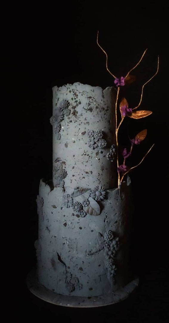 40+ stylish Dark & Moody Wedding Cakes : Grey Stone Cake