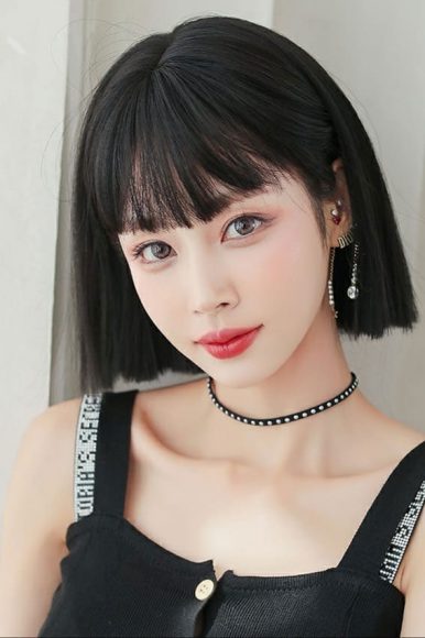 30 Cute Short Hair With Bangs Korean Style Blunt Bob With Bangs 4237