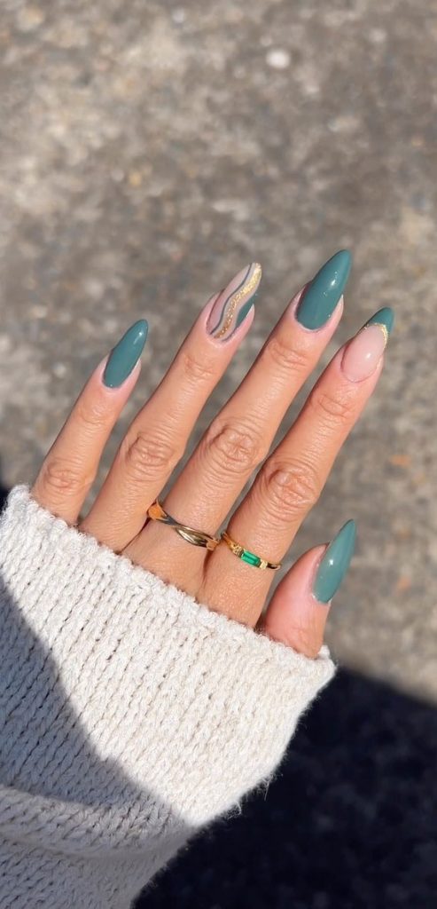 30 Gorgeous November Nail Ideas : Glitter & Green Nails