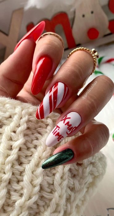 50+ Fab Christmas Nail Designs & Ideas : X Mas Time