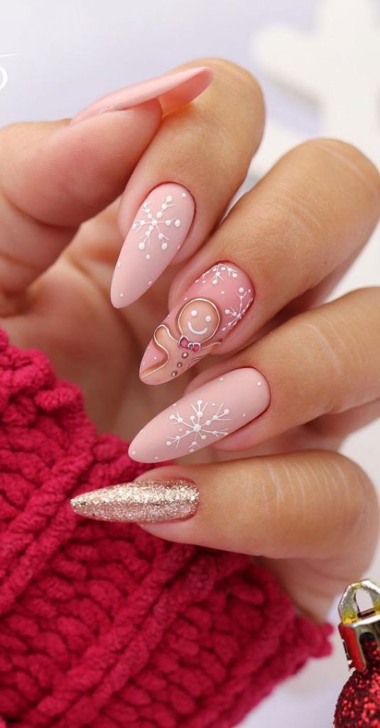 50+ Stylish Festive Nail Designs : Gingerbread Man & Snowflake Nails